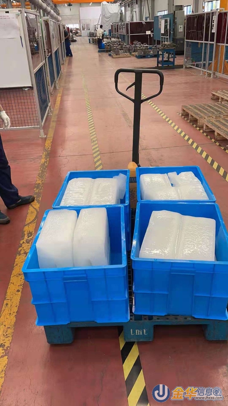 金华制冰公司供应降温冰块 工厂室内工业降温大冰批发送货