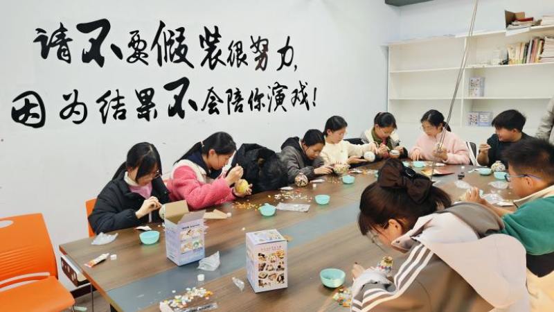 童心巧手·创意无限—苏州三六六马赛克花瓶DIY活动火热招生中